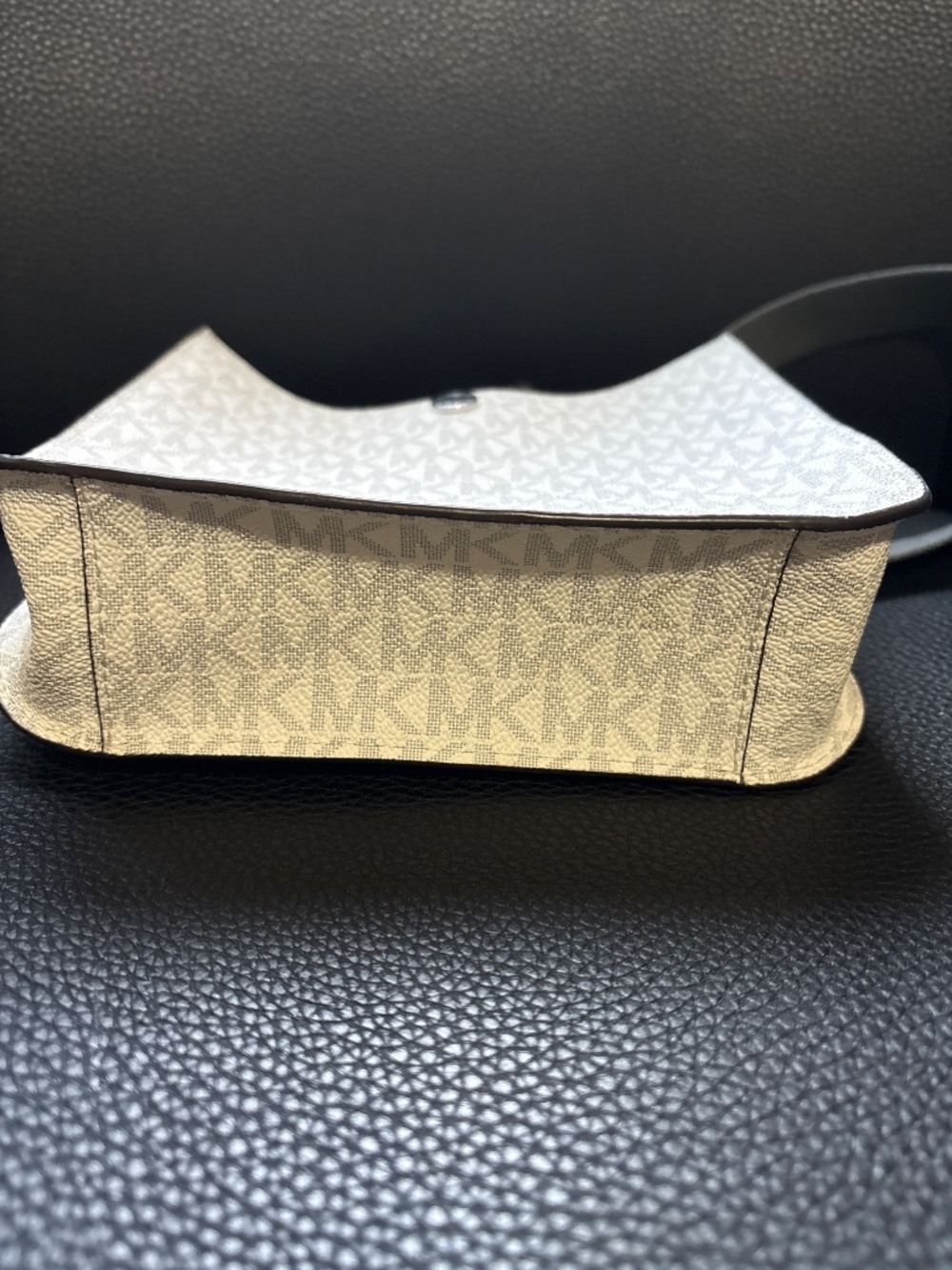Michael Kors crossbody bag - Picture 2 of 4